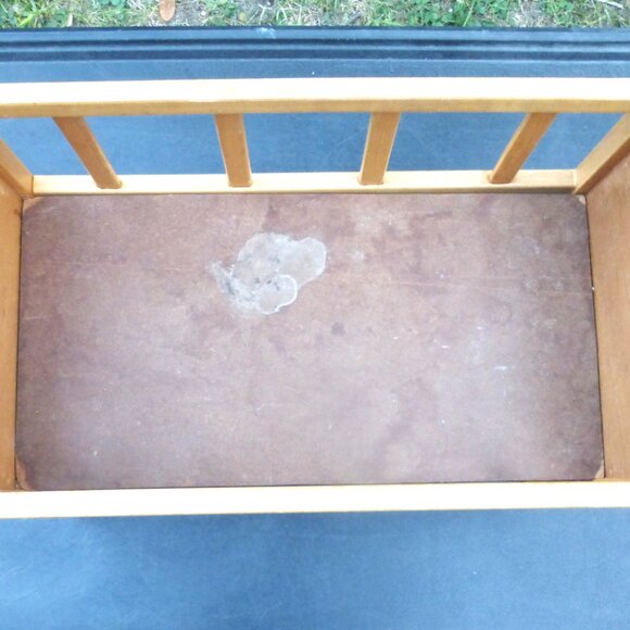 BS - 1970's Vintage DOLL CRIB Wood Doll Crib DOLL DISPLAY Pretend Play Toy Box - Picture 3 of 8